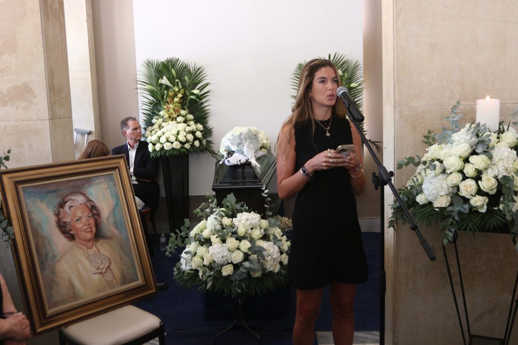 «Ο τελευταίος σου χορός – τα κύματα»: Το συγκλονιστικό αντίο στη Μαργαρίτα Παπανδρέου