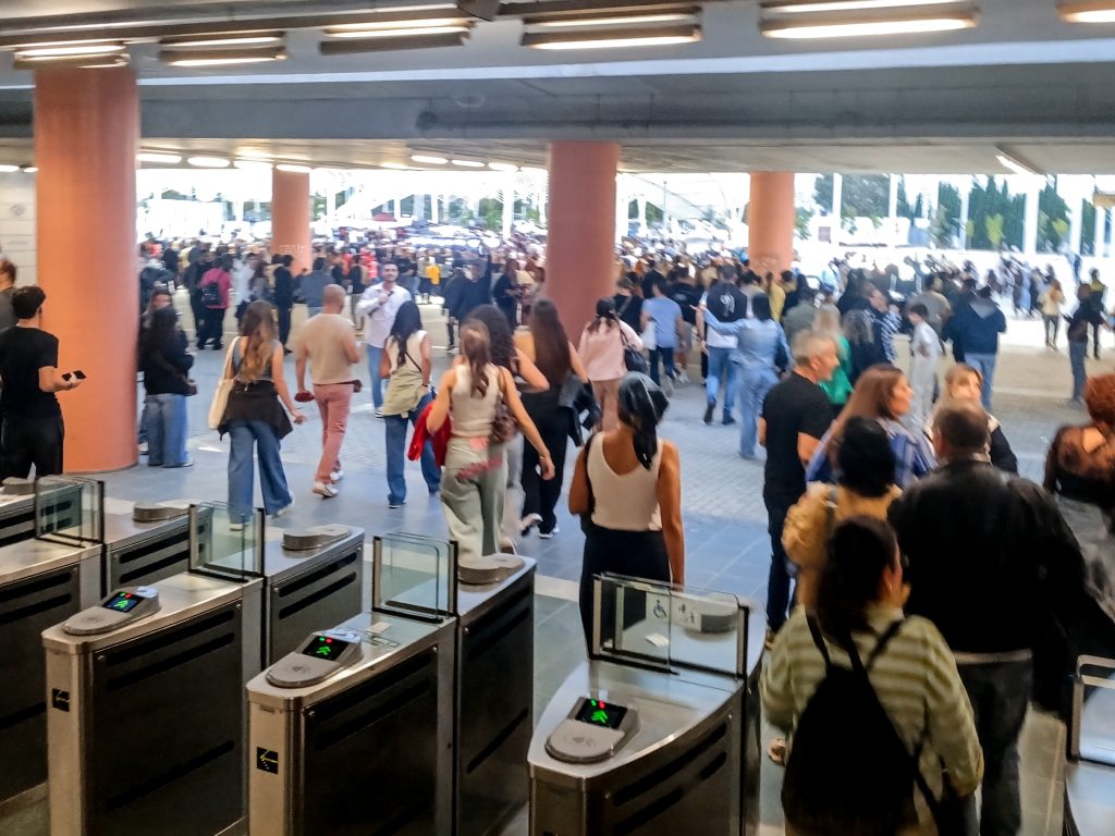 ΗΣΑΠ: 35.000 άτομα μετακινήθηκαν από το ΟΑΚΑ μετά τη συναυλία της Άννας Βίσση