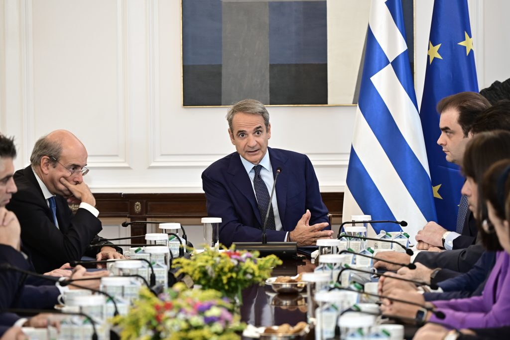 Οι 4 νέες παρεμβάσεις που ανακοίνωσε ο Μητσοτάκης: 120 δόσεις, αυξημένη επιδότηση στο πετρέλαιο κίνησης και πλαφόν στο πετρέλαιο θέρμανσης