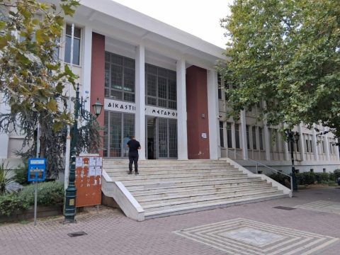 Σύρος-Τήνος-Μύκονος <br>Το κρασί της γραμμής