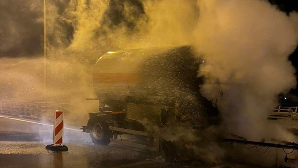 Άρτα: Άνοιξε η Ιόνια Οδός μετά τη φωτιά σε βυτιοφόρο με υγραέριο