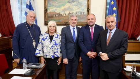Παρουσίαση βιβλίου: «Πύλες εξόδου προς την Αμερική» της Γιώτας Τουργέλη