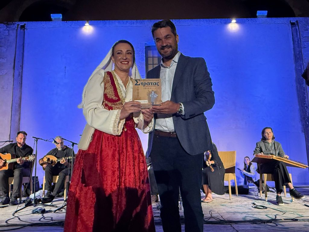 Αυλαία για την παραδοσιακή στράτα στα Χανιά – Αντάμωμα παραδοσιακών συλλόγων, πολιτών και επισκεπτών στο Ενετικό λιμάνι