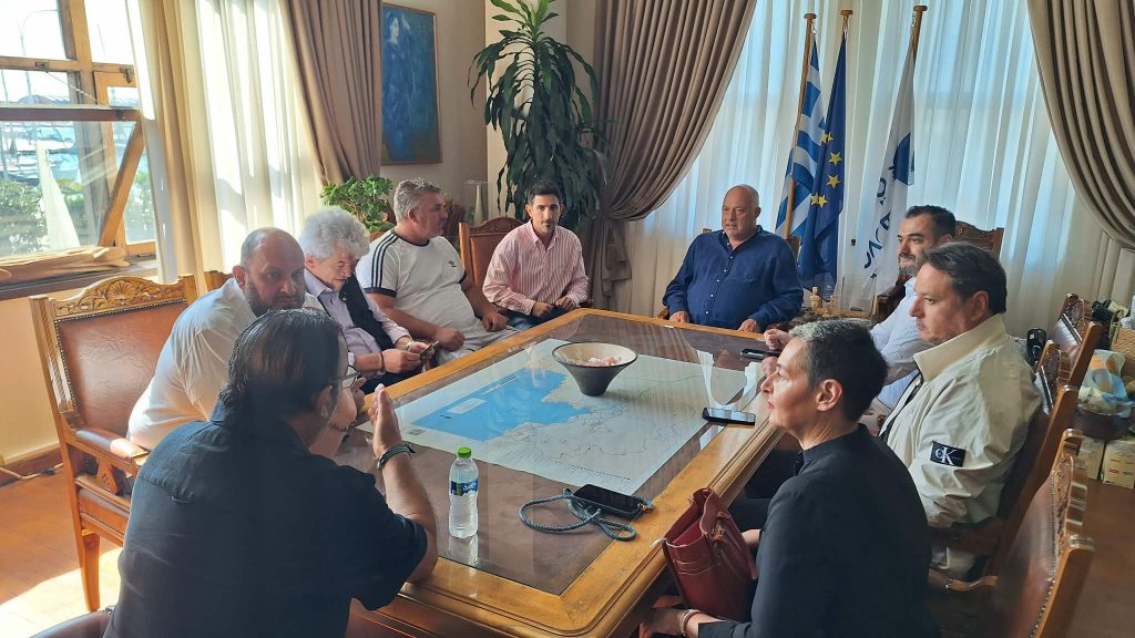 Σύσκεψη στον Δήμο: Προετοιμάζεται ο Βόλος για την εορταστική περίοδο