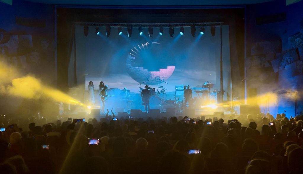 The Great Gig: Tο καθηλωτικό οπτικοακουστικό αφιέρωμα στους Pink Floyd επιστρέφει στη Θεσσαλονίκη, στη μονή Λαζαριστών