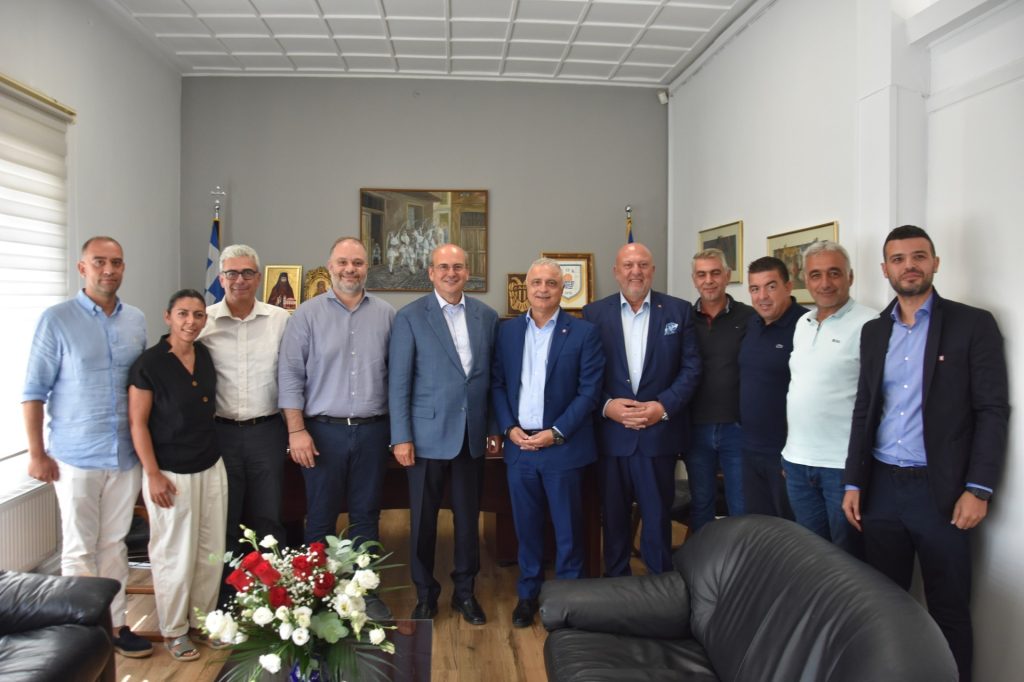 Νάουσα: Το σχέδιο «ΝΗΜΑ» στο επίκεντρο της συνάντησης του δημάρχου Ν. Κουτσογιάννη με τον Κ. Χατζηδάκη