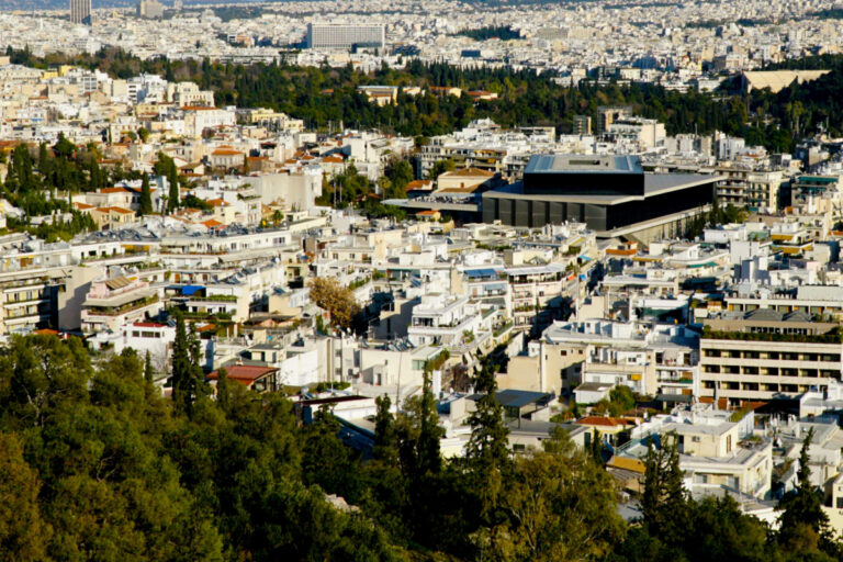 ΑΑΔΕ: Νέος κύκλος πλειστηριασμών ακινήτων από τις 16 Σεπτεμβρίου – Εντείνεται η πίεση για ένταξη στις ενεργές ρυθμίσεις οφειλών