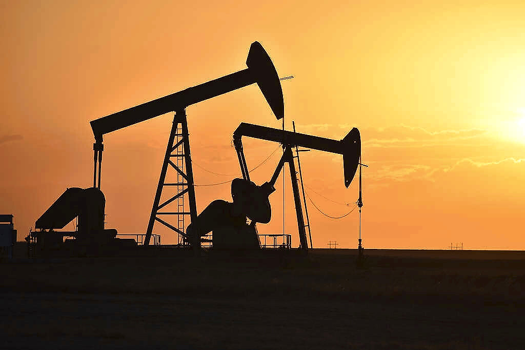 ΗΠΑ: Κατά 5% αυξήθηκε η τιμή του πετρελαίου μετά τα νέα πλήγματα στο Ιράν