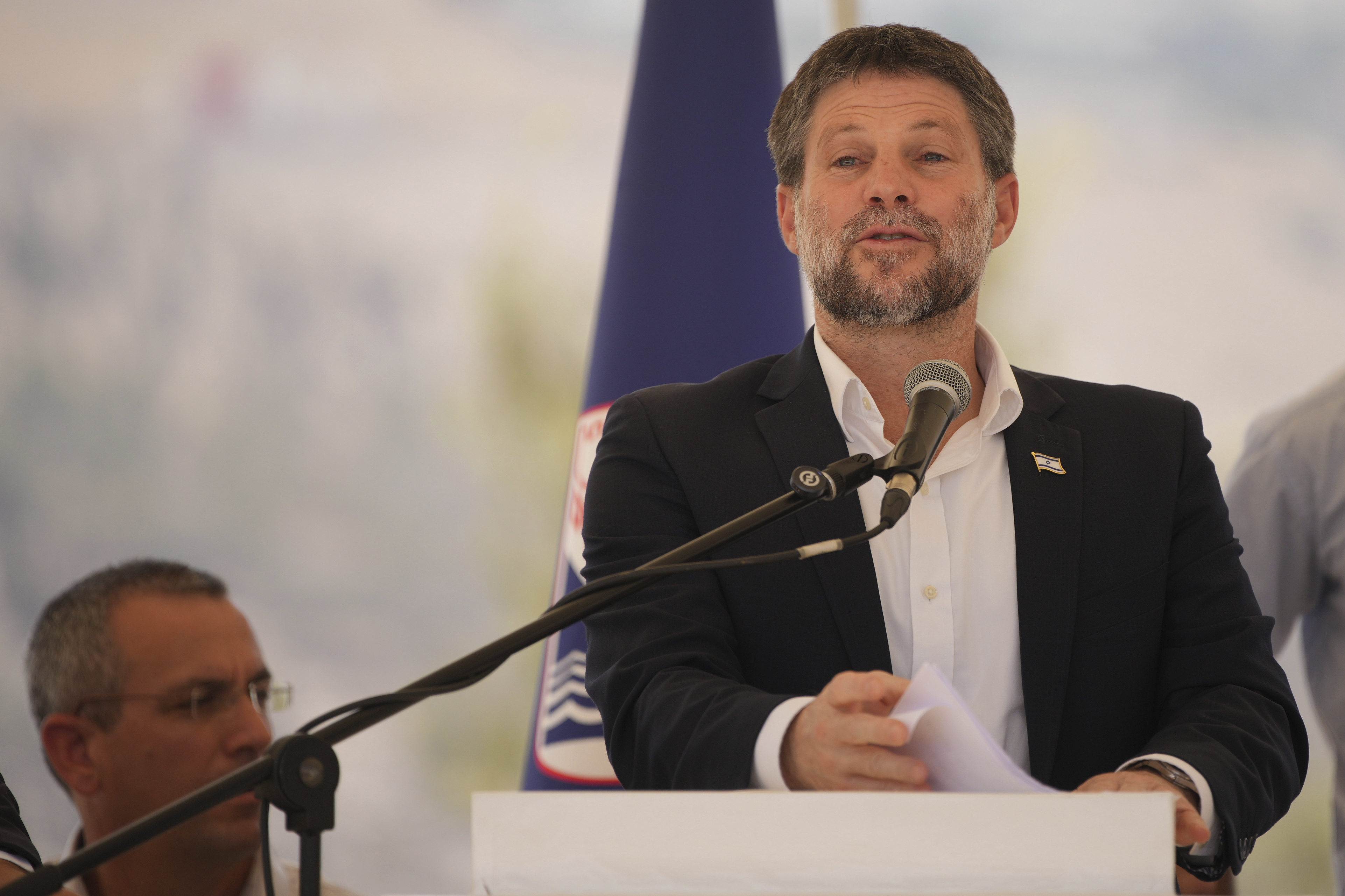 Ισραήλ: Ο ΥΠΟΙΚ Σμότριτς, ζητά πόλεμο στη Δυτική όχθη και διάλυση της Παλαιστινιακής αρχής