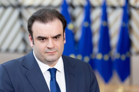 Θάνατος Μαζωνάκη: Έλεγχος περιουσίας και τραπεζικών συναλλαγών των κατηγορούμενων γιατρών – Ένταση στον Κορυδαλλό κατά τη μεταγωγή τους