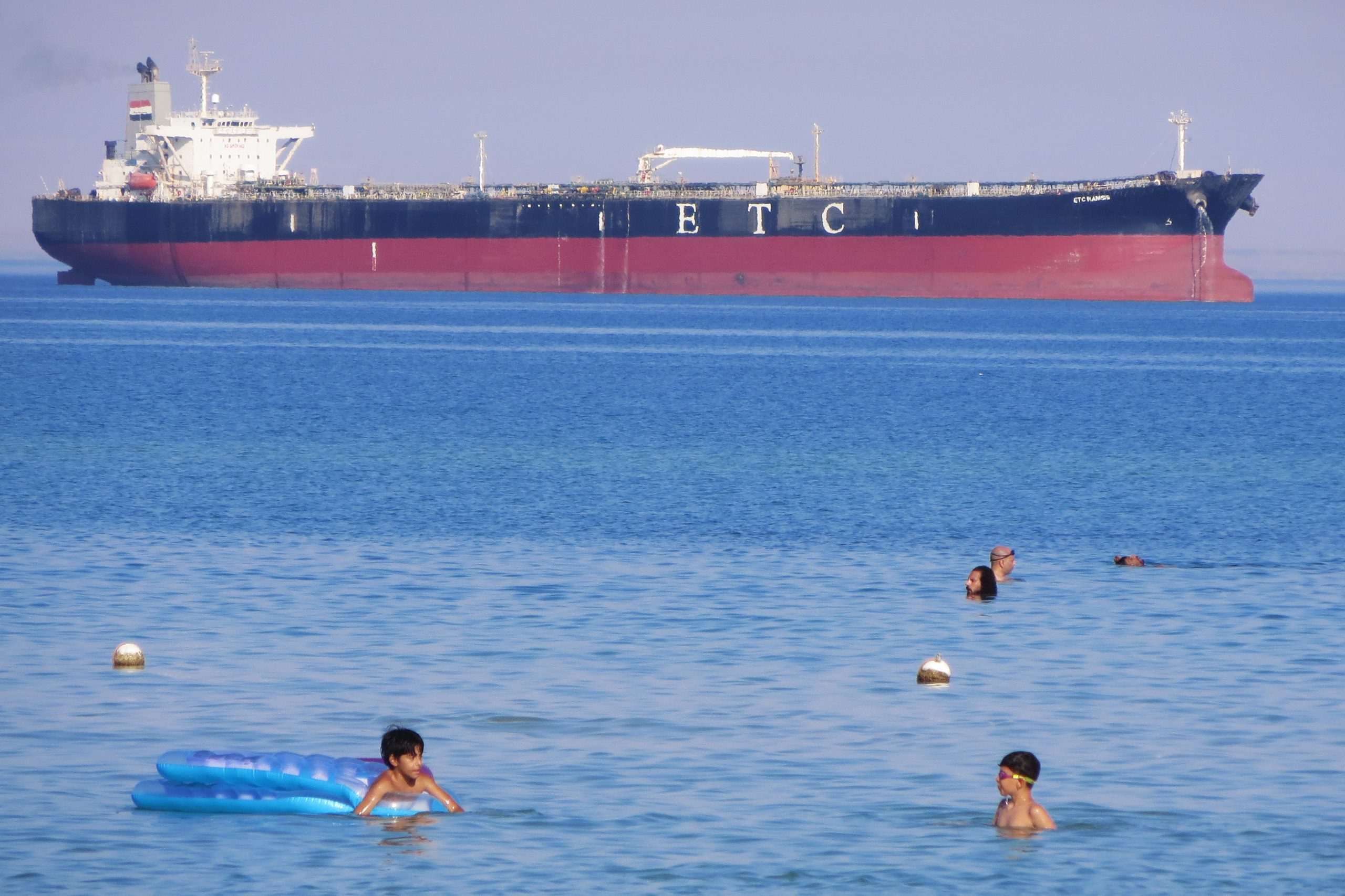 Στα ύψη οι ναύλοι των δεξαμενόπλοιων λόγω γεωπολιτικής αναταραχής – Άνω του 800% το κόστος μεταφοράς καυσίμων