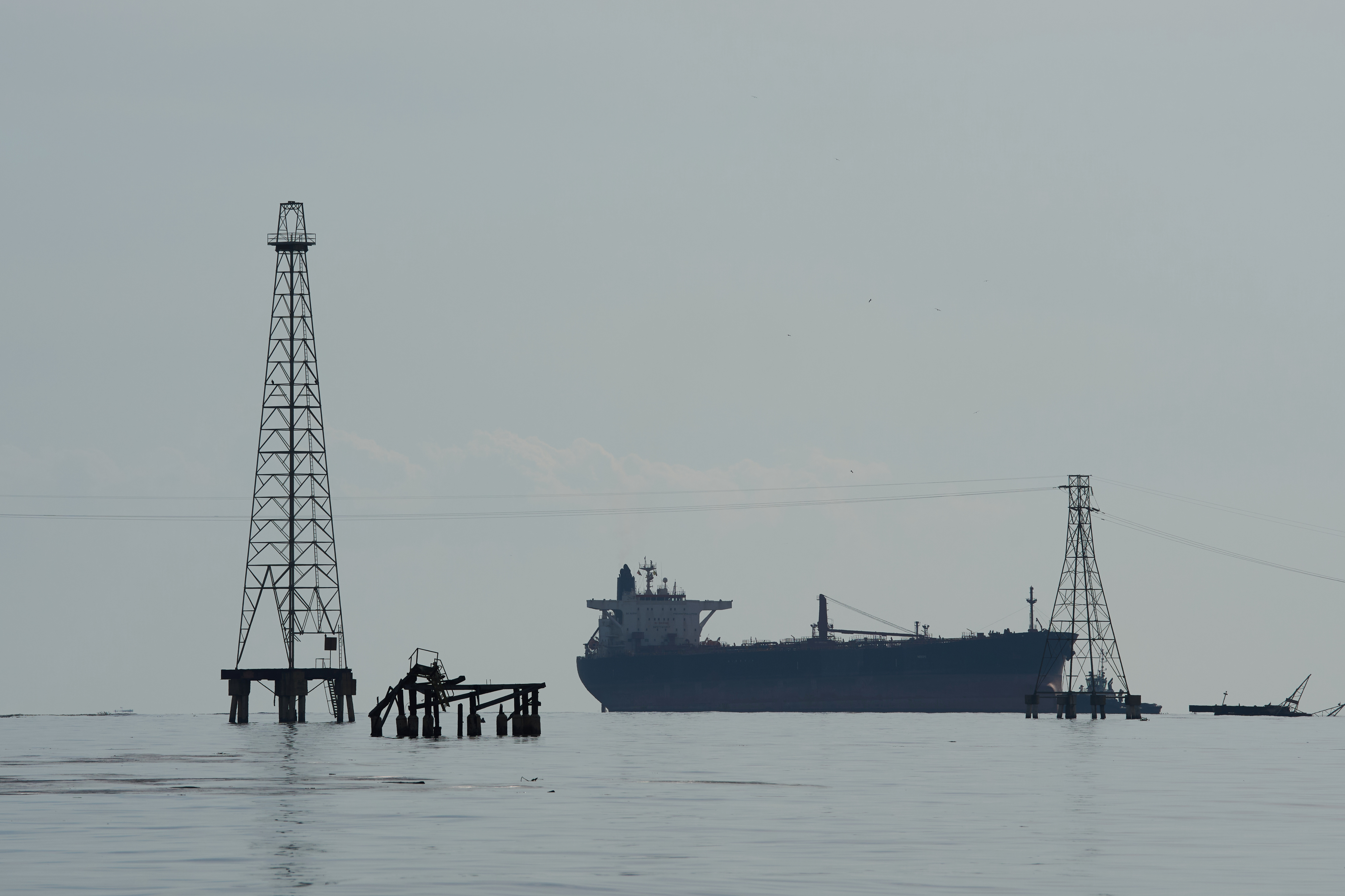 Οι ΗΠΑ έπληξαν τρία ιρανικά τάνκερ μεταφοράς αργού πετρελαίου