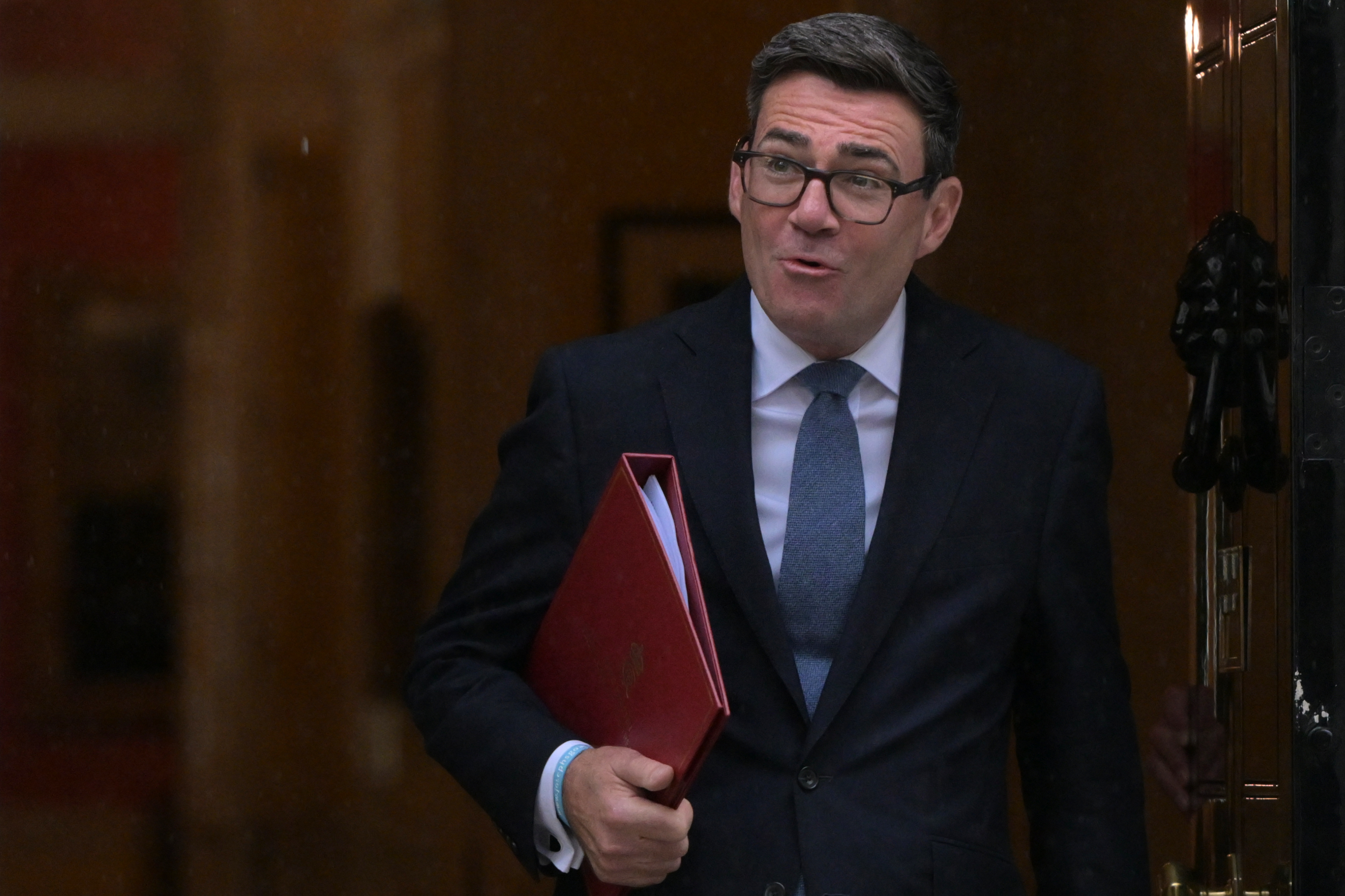 Βρετανία: Πρώτο τετ α τετ Μπέρναμ – Τραμπ στη Νέα Υόρκη