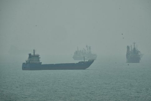 Βρετανία: Έρευνα της αντιτρομοκρατικής μετά τις συλλήψεις κοντά σε αμερικανική βάση