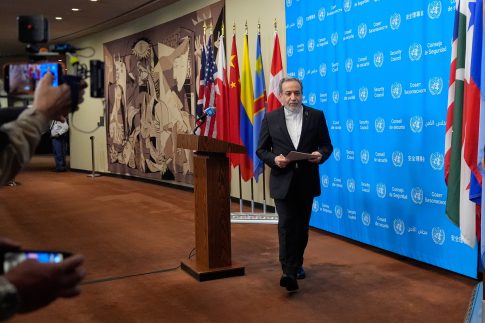 Ταϊλάνδη: Σε ύφεση οι πλημμύρες στην Μπανγκόκ – Έως και τρεις ημέρες για να απομακρυνθούν τα νερά