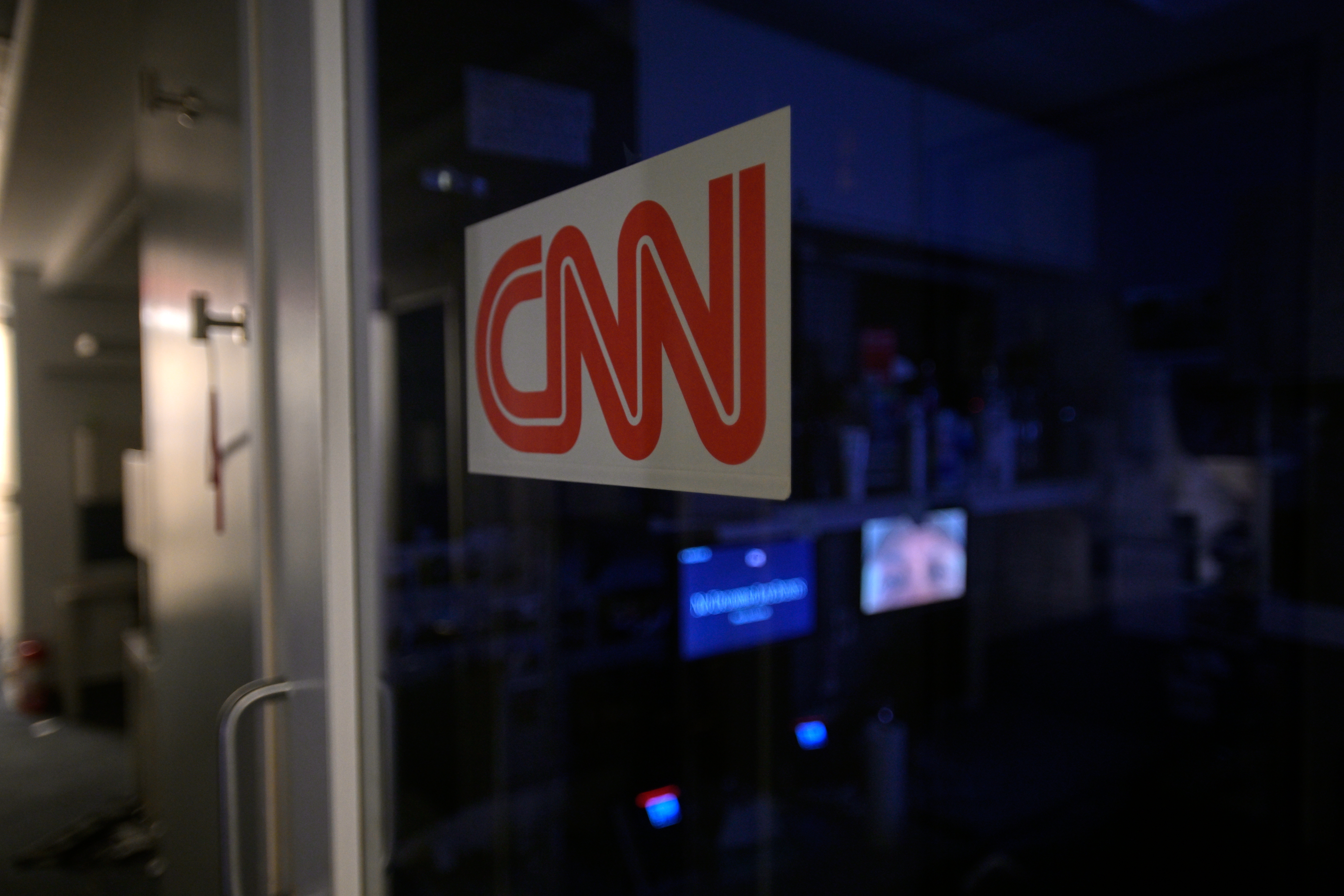 ΗΠΑ: CNN, MS NOW και Politico ζητούν από δικαστή να παρατείνει την αποκατάσταση της πρόσβασης των δημοσιογράφων τους στον Λευκό Οίκο
