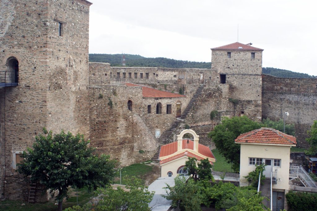 Ομόφωνο ψήφισμα από τον δήμο Νεάπολης-Συκεών για την αφαίρεση του Μνημείου του Επταπυργίου από τον κατάλογο των ιδιωτικών εκδηλώσεων