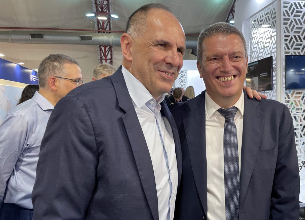 Τα ρομπότ του ΠΑΜΑΚ προσελκύουν το ενδιαφέρον των επισκεπτών της ΔΕΘ