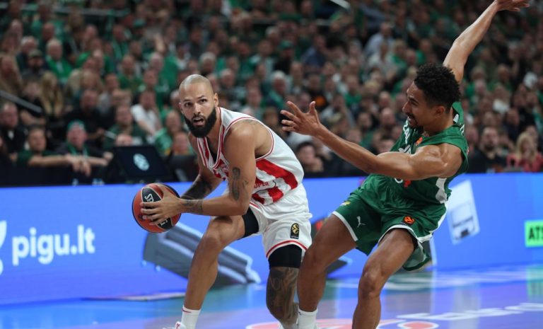 Euroleague: Με «καυτό» Φουρνιέ στο τέλος ο Ολυμπιακός πέρασε με 93-91 από το Κάουνας σε ματς-θρίλερ