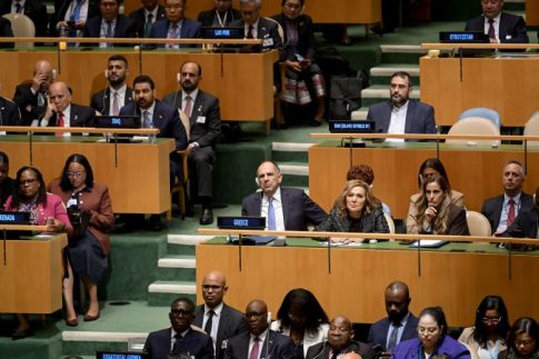 ΟΗΕ: Ο Μακρόν καταγγέλει ένα «θέαμα που μας ντροπιάζει όλους» στη Γάζα και στη Δυτική Όχθη