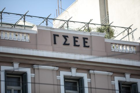 Σοβαρό τροχαίο στην έξοδο τη πόλης των Σερρών – Αυτοκίνητο συγκρούστηκε με μηχανάκι