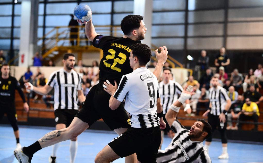 Handball Premier: H ΑΕΚ πήρε με 28-24 το ντέρμπι με τον ΠΑΟΚ (δείτε τα highlights)