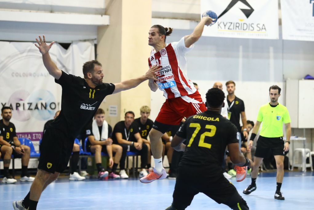 Ο Ολυμπιακός/Όμιλος Ξυνή νίκησε 35-24 την ΑΕΚ και κατέκτησε το Σούπερ Καπ στο χάντμπολ