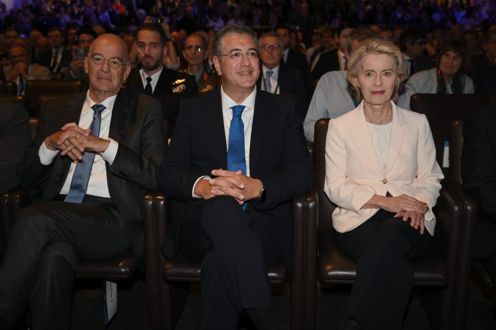 Δένδιας, Τζιτζικώστας και Κουμπίλιους για τη στρατιωτική κινητικότητα: Υποδομές, «Σένγκεν για τον στρατό» και ευρωπαϊκή άμυνα