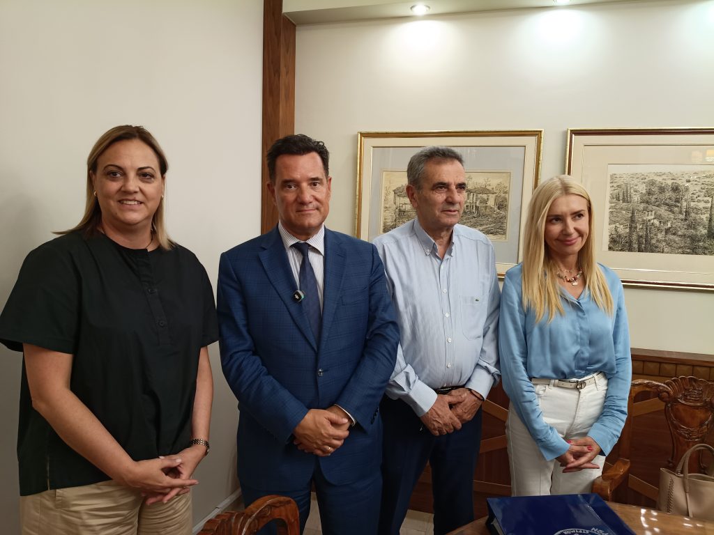Σέρρες: Περιοδεία του Υπουργού Υγείας Άδωνι Γεωργιάδη – Τι συζήτησε με τους δημάρχους και τον αντιπεριφερειάρχη