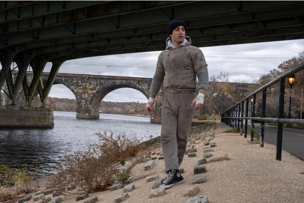 TIFF 2026: «I Play Rocky» ή πώς φτιάχνεις χαβιάρι με υλικά από φαστ φουντ