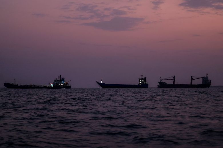 Νέα επικίνδυνη κλιμάκωση στον Περσικό: Η Ουάσινγκτον λέει ότι έπληξε τρία ιρανικά τάνκερ, ενώ η Τεχεράνη απειλεί με σκληρότερα αντίποινα