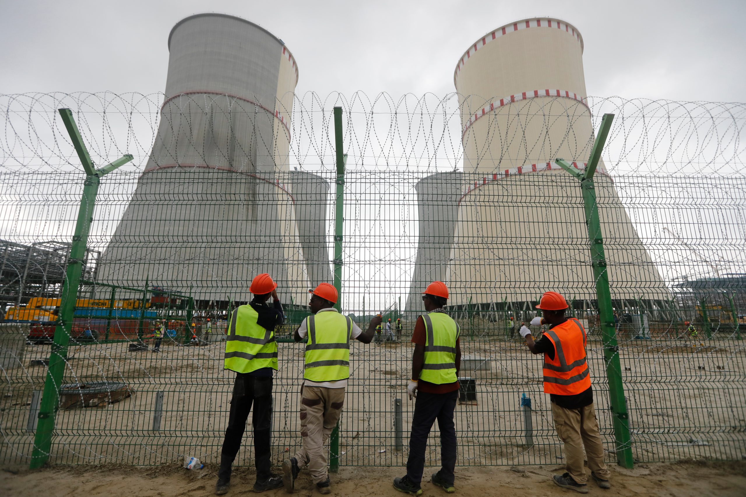 WSJ: Η κυβέρνηση Τραμπ προτείνει τη δημιουργία Ταμείου για την αποκατάσταση υποδομών που επλήγησαν κατά τη διάρκεια του πολέμου στη Μ. Ανατολή 