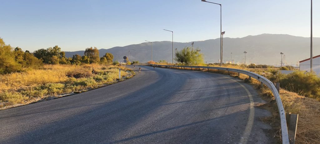 Ιχθυόσκαλα Βόλου: Τρόπος λειτουργίας, τιμές και προέλευση ψαριών – Γιατί τα καΐκια δεν μπορούν να δέσουν