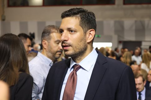 Βρετανοί υπήκοοι οι πέντε άνδρες που συνελήφθησαν για το περιστατικό στη βάση RAF Φέρφορντ