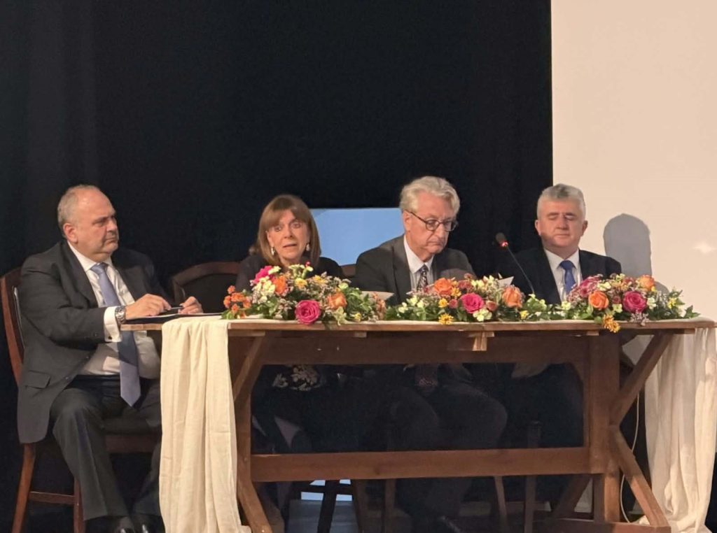 Από το Κεράμι στην κορυφή της Δικαιοσύνης – Η συγκινητική βραδιά τιμής στον Βασίλειο Μαρκή