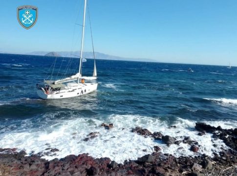 Ισπανία: Η Γερουσία απορρίπτει τη συνθήκη φιλίας με τη Γαλλία εν μέσω της επίσκεψης Μακρόν στη Μαδρίτη
