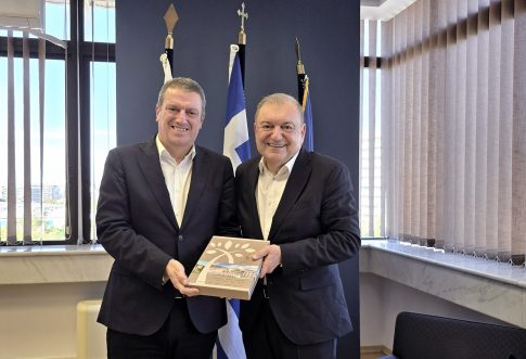 Θεσσαλονίκη: Σύλληψη 18χρονου για παράνομη μεταφορά μεταναστών