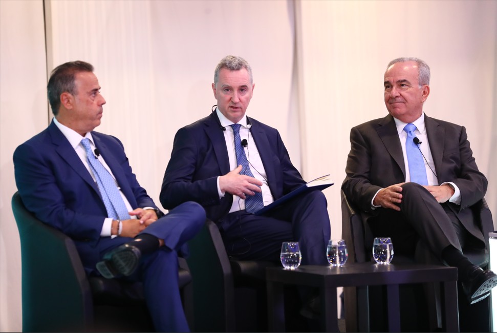 Παπασταύρου, Κοστέλο και Παπαθανάσης στη ΔΕΘ: Πάνω από 24 δισ. ευρώ έλαβε η Ελλάδα από το Ταμείο Ανάκαμψης και εκκρεμούν άλλα 11 δισ.