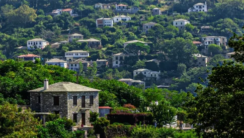 Ο εργασιακός χάρτης της Μαγνησίας: Οι «δύο ταχύτητες» μεταξύ ηπειρωτικής περιοχής και Σποράδων