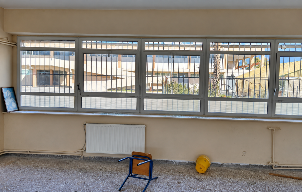 Καλαμάτα: Βανδάλισαν το πρόσφατα ανακαινισμένο συγκρότημα των ΕΠΑΛ – Πάνω από 20.000 ευρώ οι ζημιές