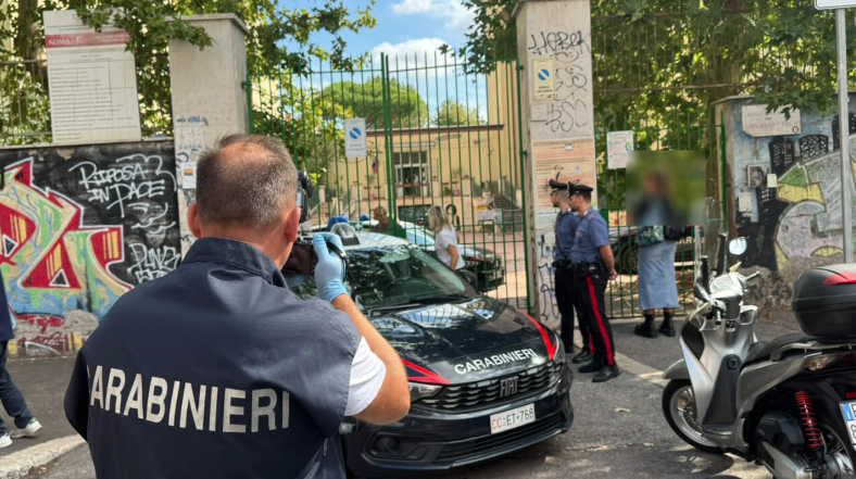 Ιταλία: 13χρονος μαθητής μαχαίρωσε καθηγήτρια σε σχολείο της Ρώμης και προσπάθησε να κάνει live σε πλατφόρμα