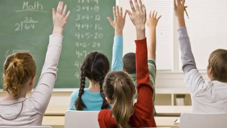 Σχολεία: Πλησιάζει η μεγάλη επιστροφή στα θρανία – Οδηγός για τη νέα σχολική χρονιά