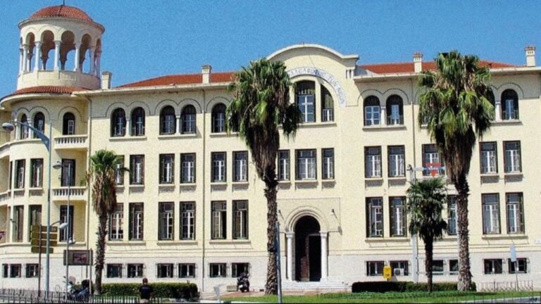 Θεσσαλονίκη: Συγκέντρωση σχολικών ειδών στη ΧΑΝΘ για μαθητές – πρόσφυγες