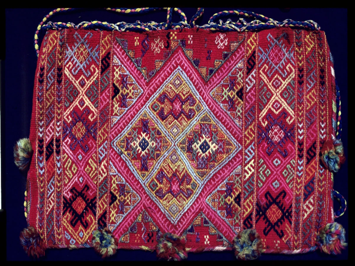 Η κρητική υφαντική παράδοση στο Textile Museum of Canada στο Τορόντο