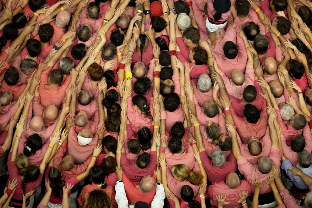 «Castells»: Η εντυπωσιακή καταλανική παράδοση των ανθρώπινων πύργων