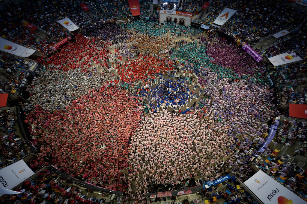 «Castells»: Η εντυπωσιακή καταλανική παράδοση των ανθρώπινων πύργων