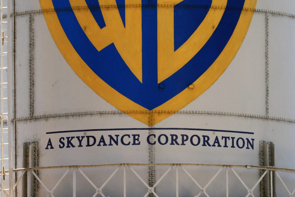 Skydance: Η συγχώνευση-«σεισμός» Paramount-Warner Bros που αλλάζει το Χόλιγουντ – Τι σημαίνει για το streaming και την ανεξαρτησία μεγάλων ΜΜΕ