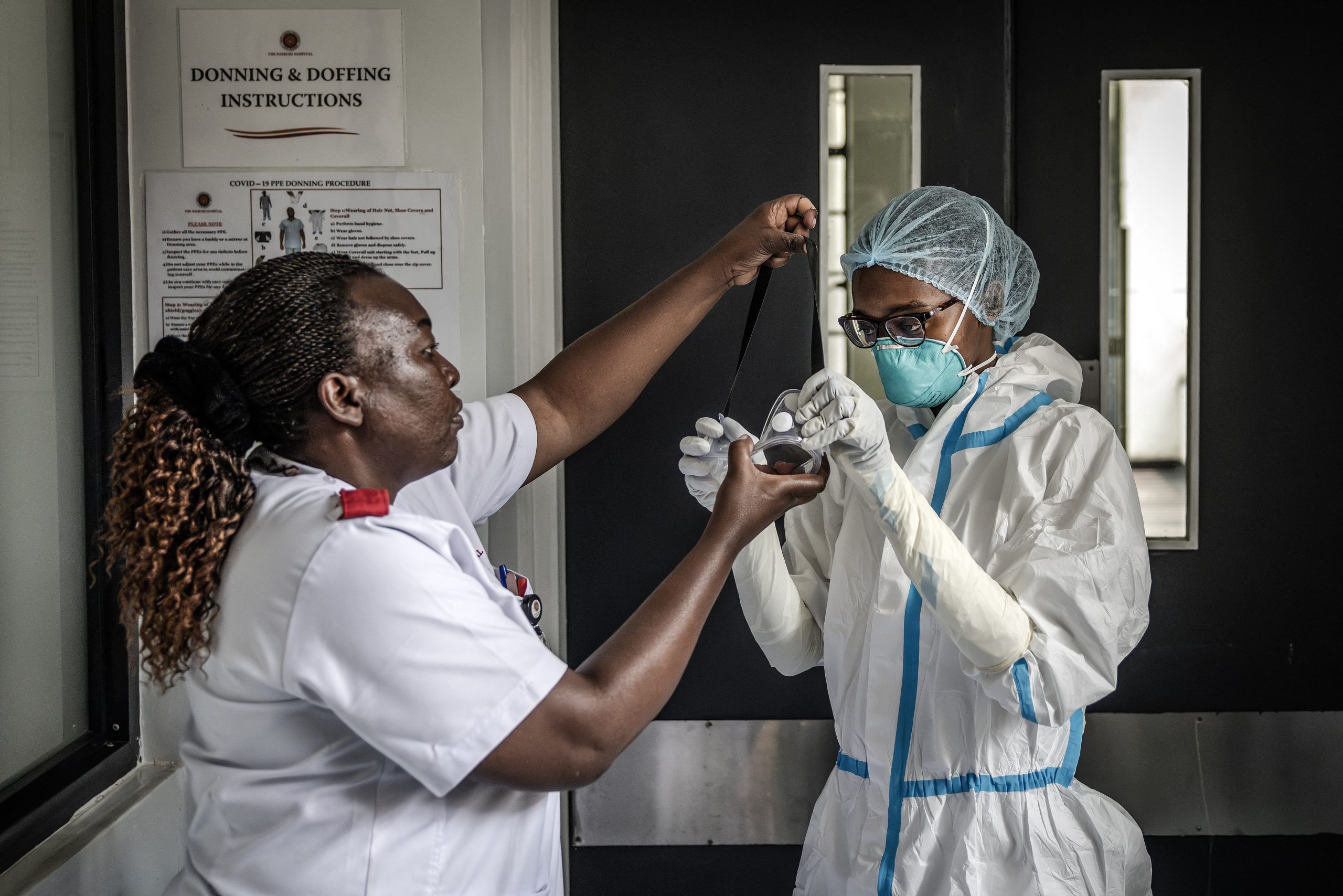KENYA-DRCONGO-UGANDA-HEALTH-VIRUS-EBOLA Τρίτο κρούσμα Έμπολα επιβεβαιώθηκε στην Κένυα
