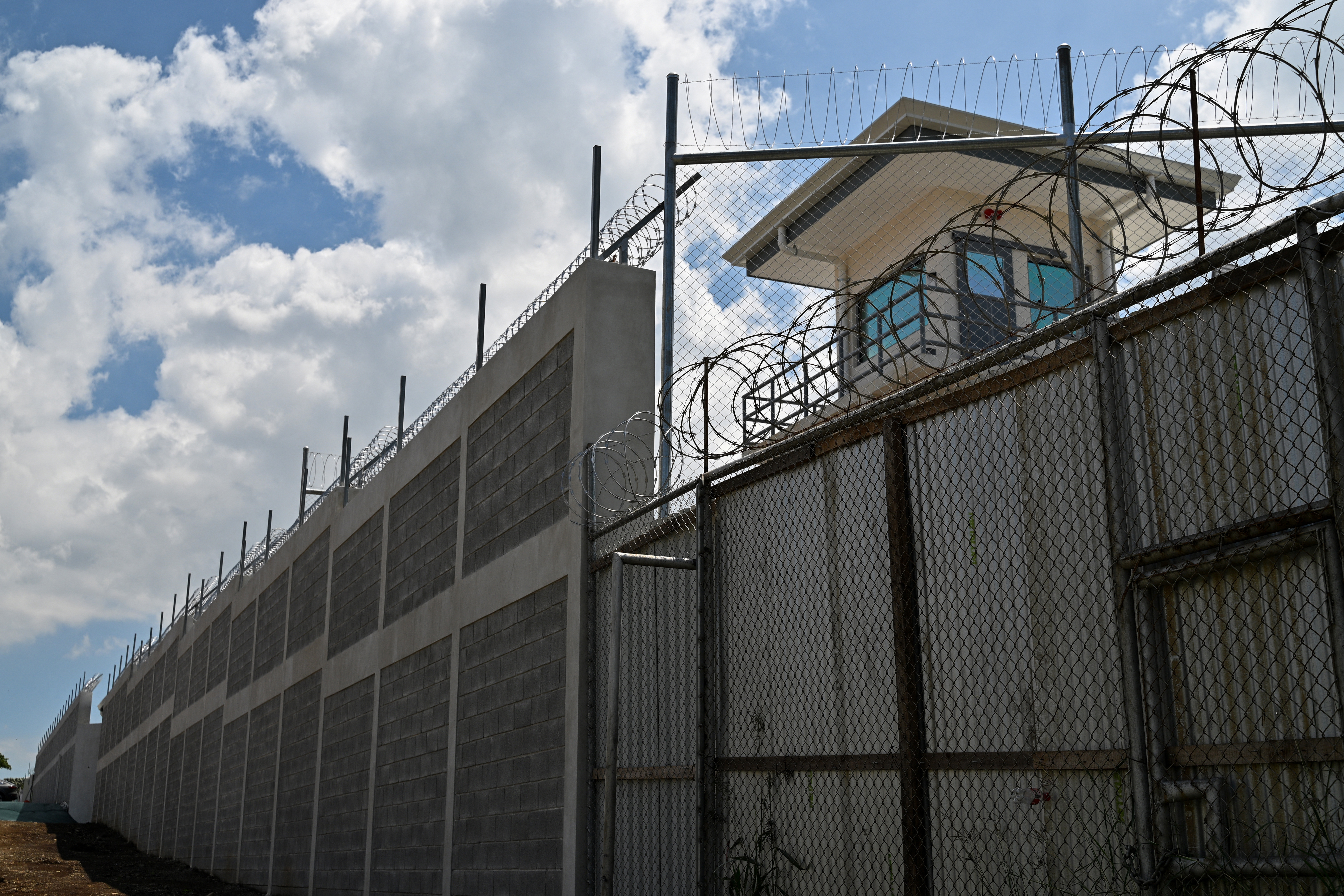 Κόστα Ρίκα: Εγκαινιάστηκε νέα φυλακή υψίστης ασφαλείας στα πρότυπα του Ελ Σαλβαδόρ