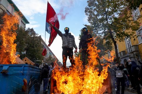 <br>Αποβολές μαθητών και στην Ηλεία για χρήση κινητών στα σχολεία